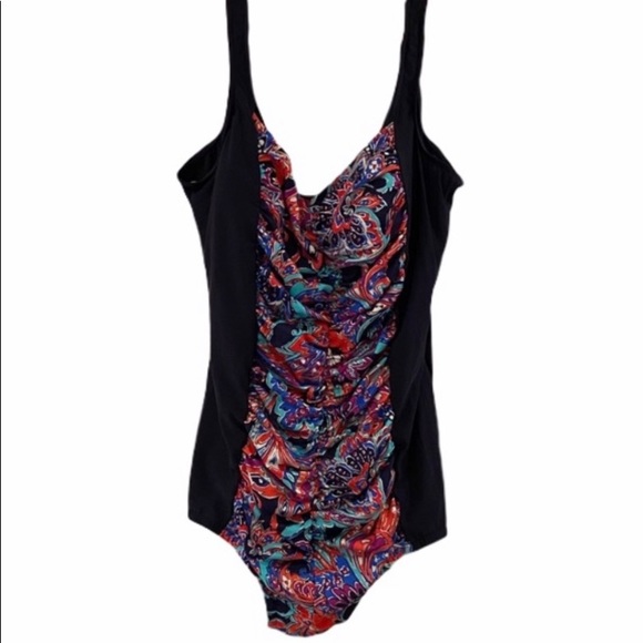 NWT PLUS SIZE LOVELY FIGURE FLATTERING SWIMSUIT - Picture 1 of 4
